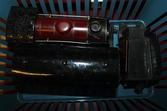 Marklin R 12890 20 Volt locomotive and tender, with 17210 coach (maroon livery)